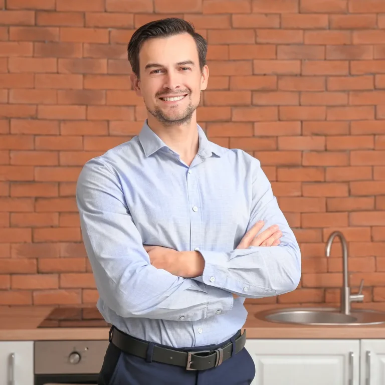 Raul Mendes corretor de imóveis especialista em primeiro apê